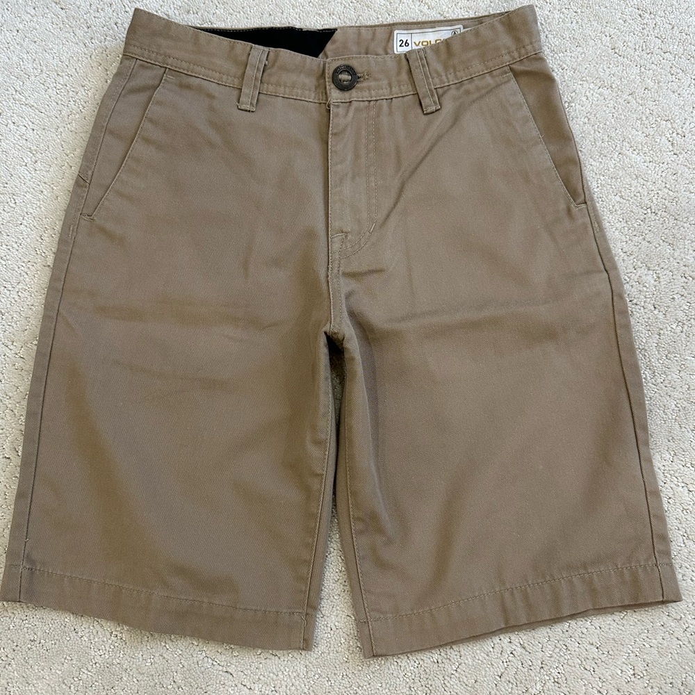 Volcom Boys Khaki Skate Shorts sz 12